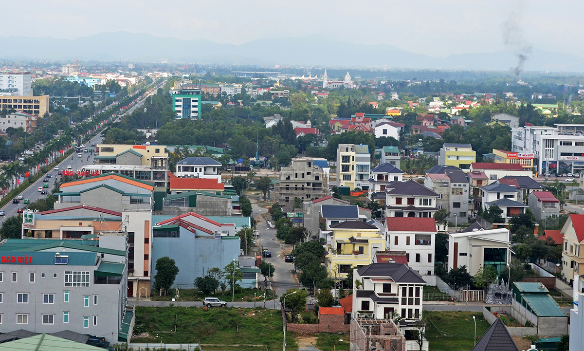 Toàn cảnh Dự án tổ hợp khách sạn, siêu thị kinh doanh, dược y tế và nhà ở, trên địa bàn xã Nghi Phú (TP.Vinh) do Công ty TNHH Minh Khang làm chủ đầu tư.