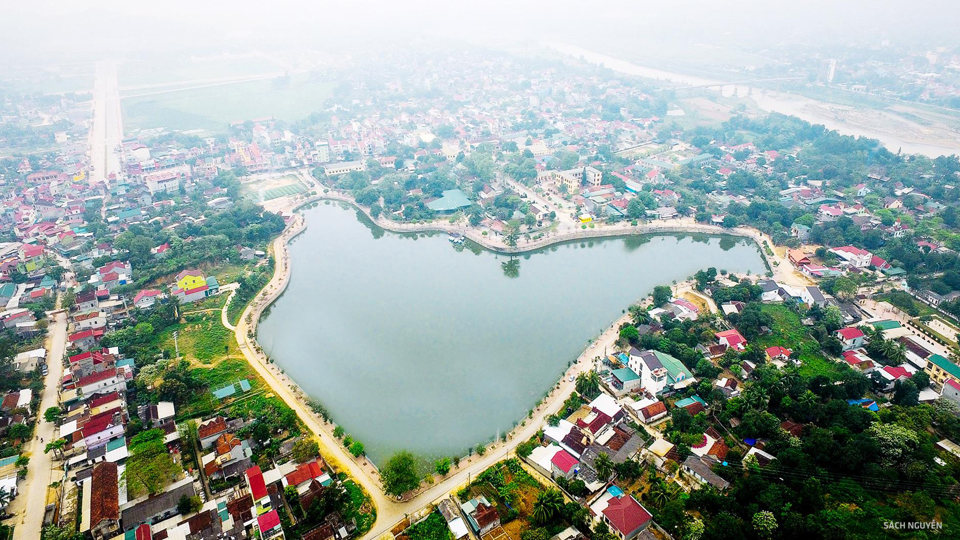 Thị xã Thái Hòa nhìn từ trên cao. 
