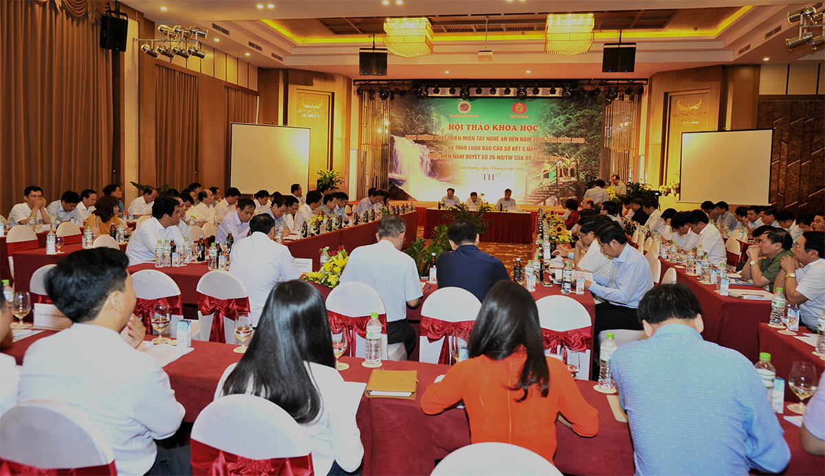 Hội thảo khoa học định hướng phát triển miền Tây Nghệ An đến năm 2020, tầm nhìn 2030.