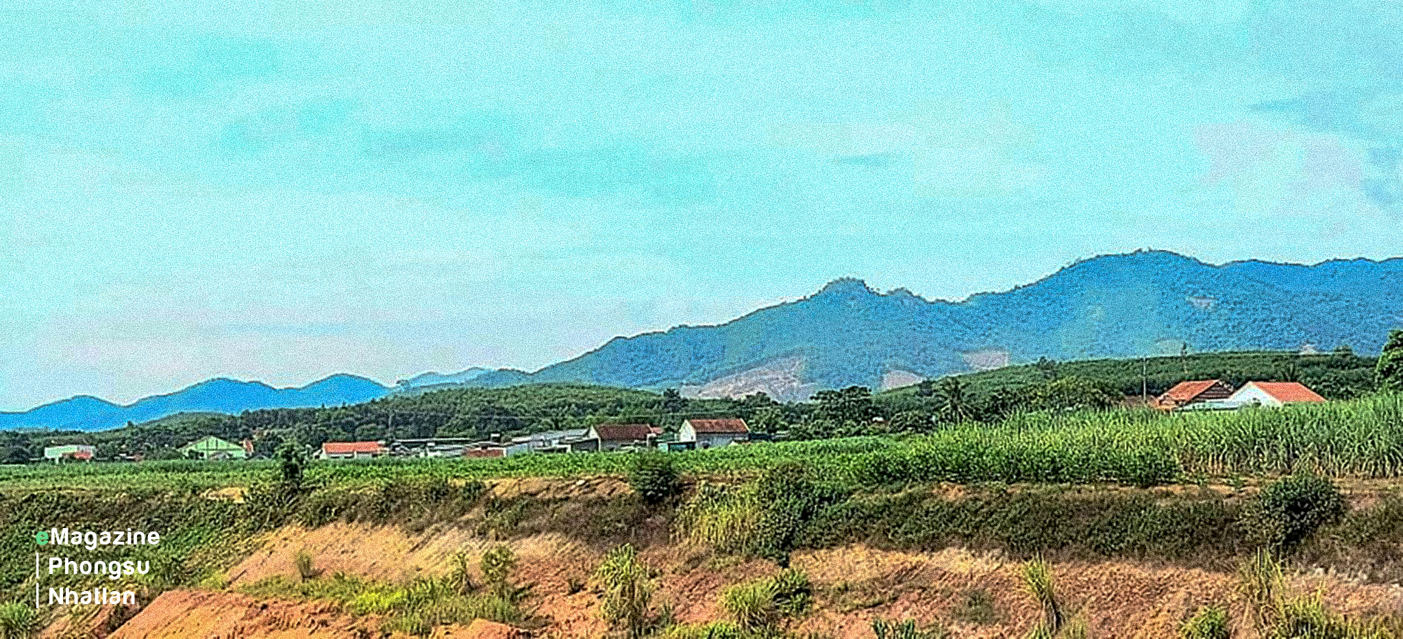 Bản Quỳnh 2, xã Châu Bình nhìn từ kênh dẫn dòng của hồ thủy lợi Bản Mồng.