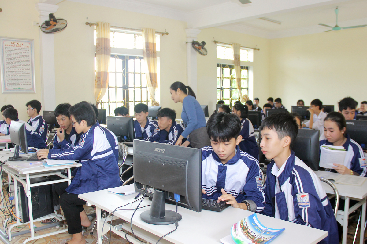 Một tiết học của học sinh Trường THPT Quỳnh Lưu 1.