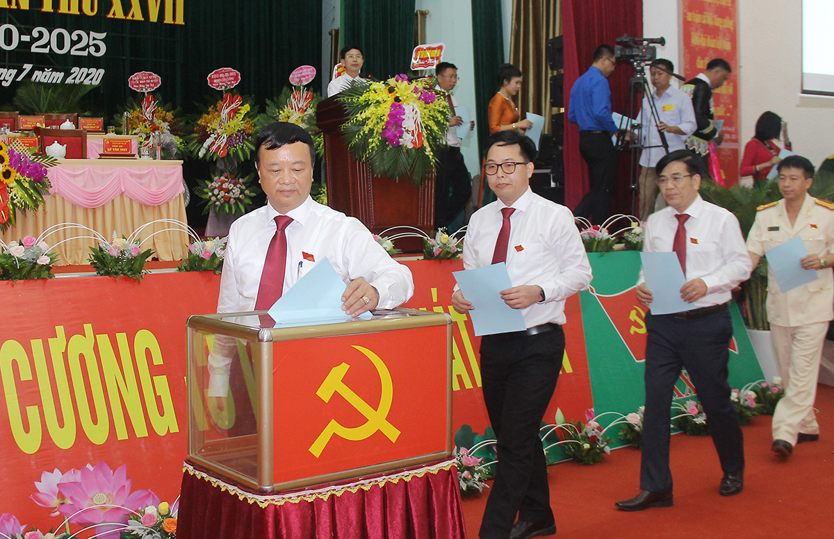 Bầu cử Ban Chấp hành Đảng bộ huyện Tương Dương nhiệm kỳ 2020 - 2025.