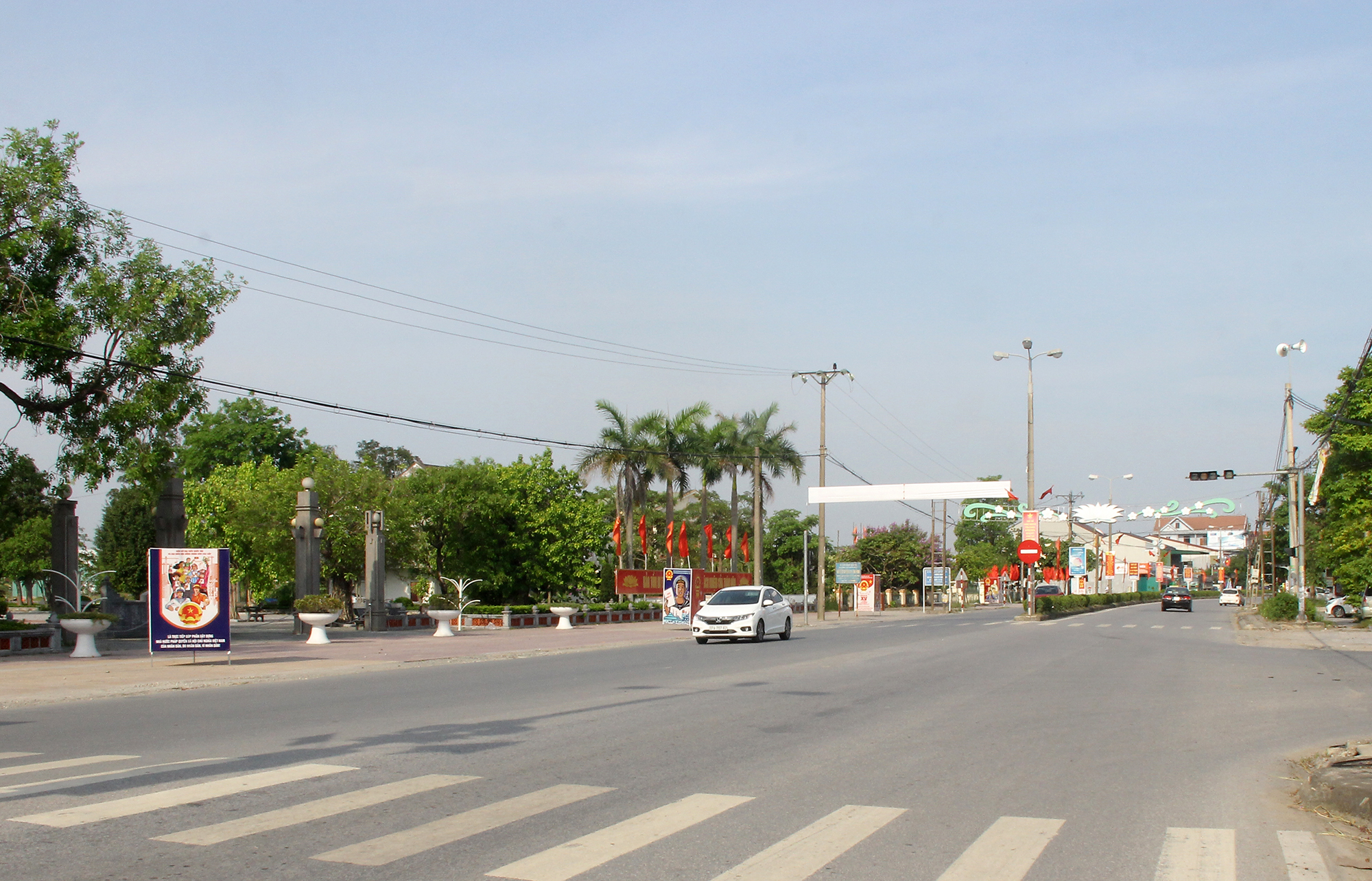 Một góc thị trấn Hưng Nguyên.
