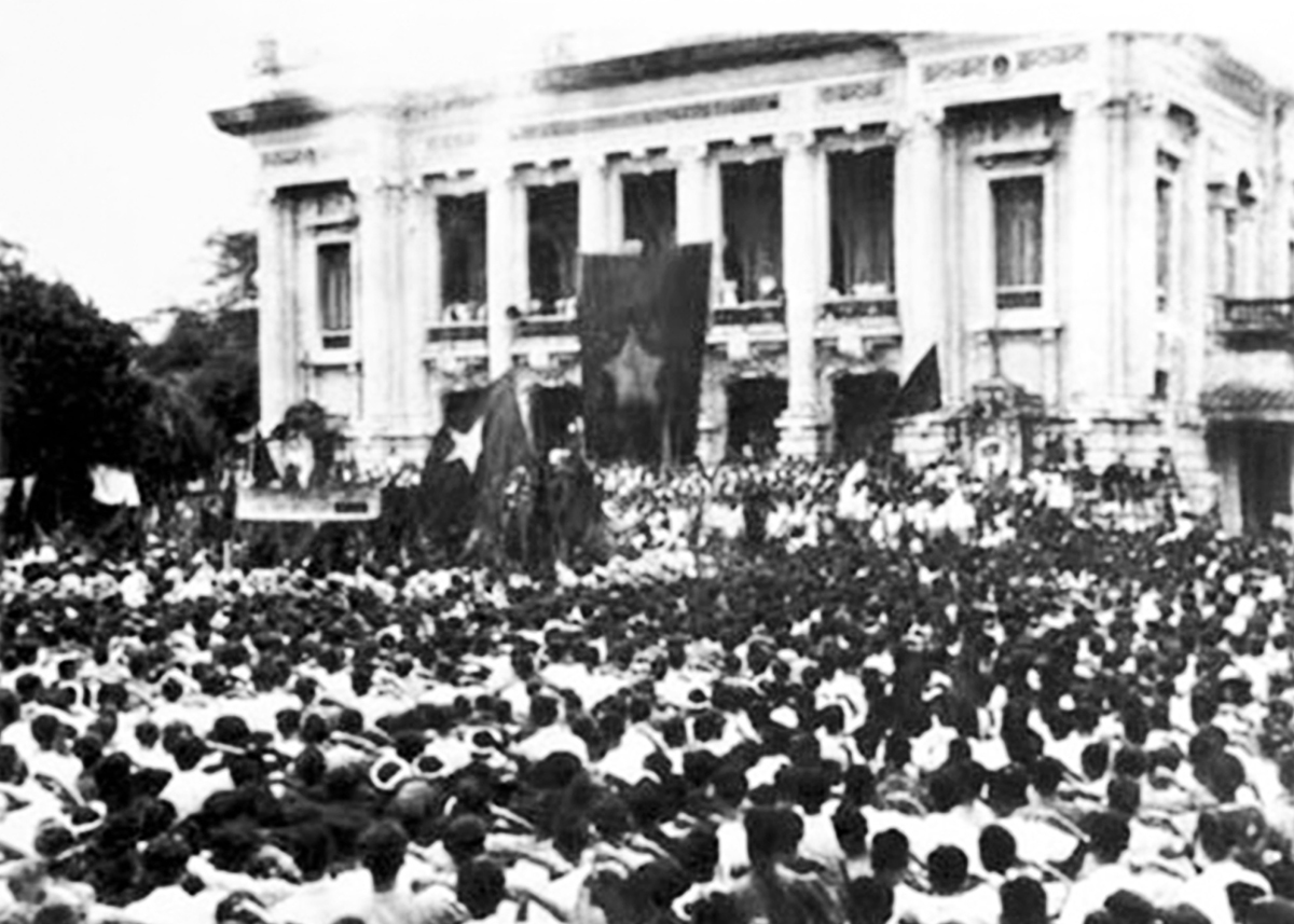 Tổng khởi nghĩa giành chính quyền ở Hà Nội ngày 19/8/1945. Ảnh tư liệu