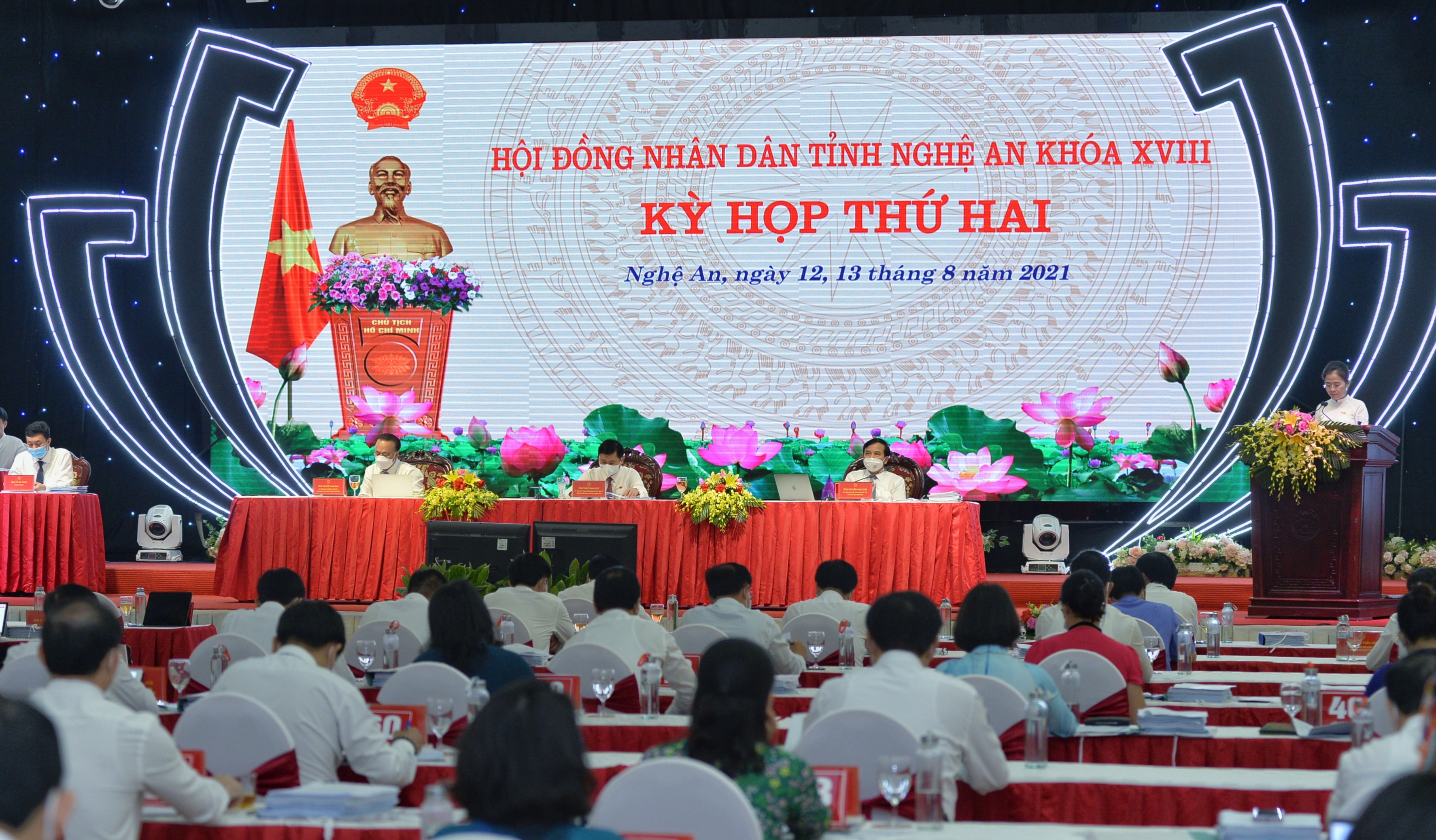 Toàn cảnh phiên khai mạc Kỳ họp thứ hai, HĐND tỉnh Nghệ An khóa XVIII, nhiệm kỳ 2021 - 2026.