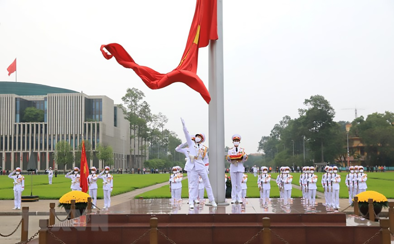 Lễ thượng cờ trên Quảng trường Ba Đình, Hà Nội. Ảnh tư liệu: TTXVN