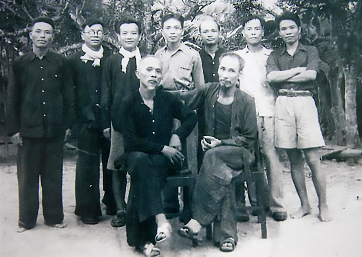 Một số thành viên Hội đồng Chính phủ kháng chiến 1947. Ảnh: Tư liệu