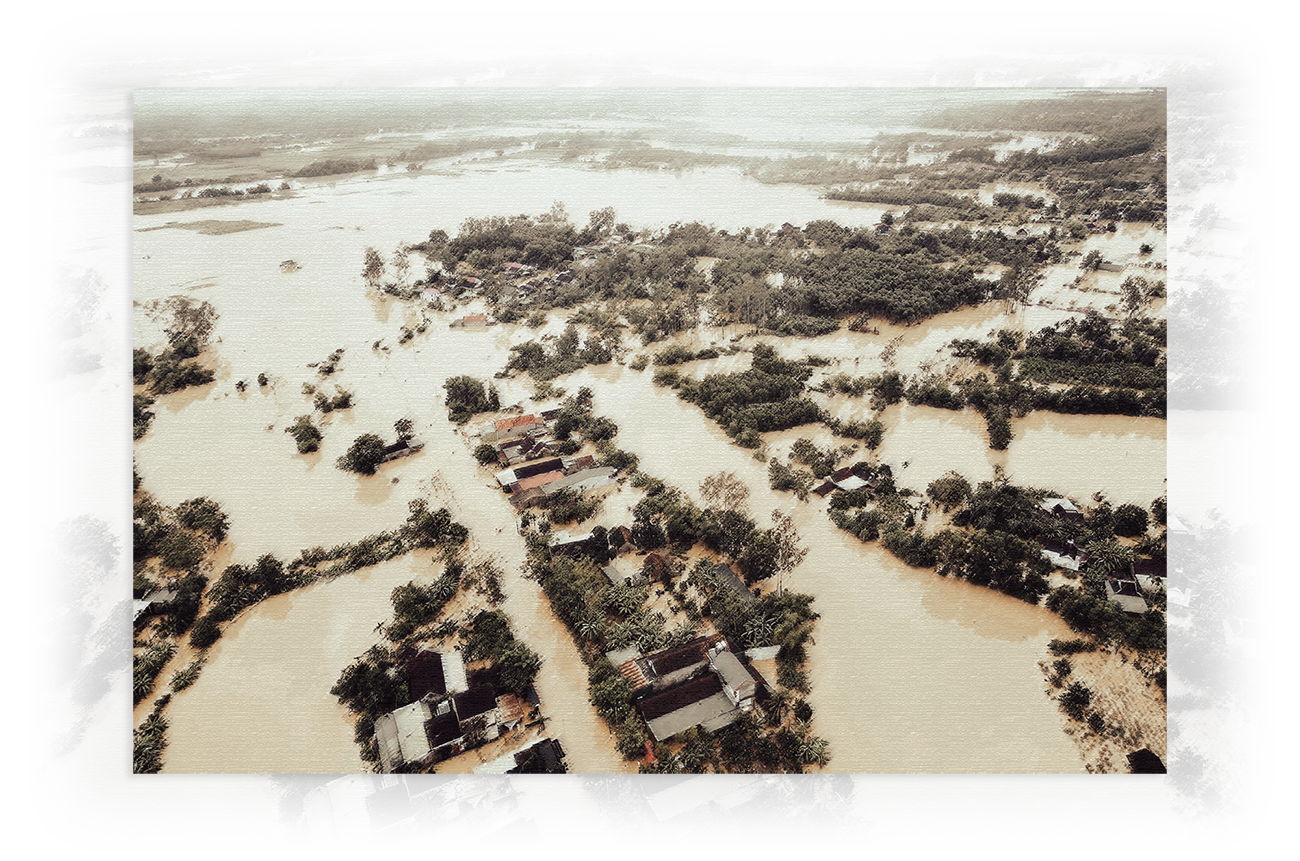 Việt Nam nói chung, Nghệ An nói riêng thường xuyên phải hứng chịu nhiều loại hình thiên tai khác nhau như bão, áp thấp nhiệt đới, lũ lụt, hạn hán. Ảnh minh họa: Huy Thư