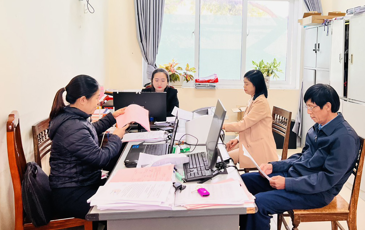 Ứng dụng công nghệ thông tin, chuyển đổi số trong cải cách hành chính ở các địa phương của huyện Nam Đàn. 