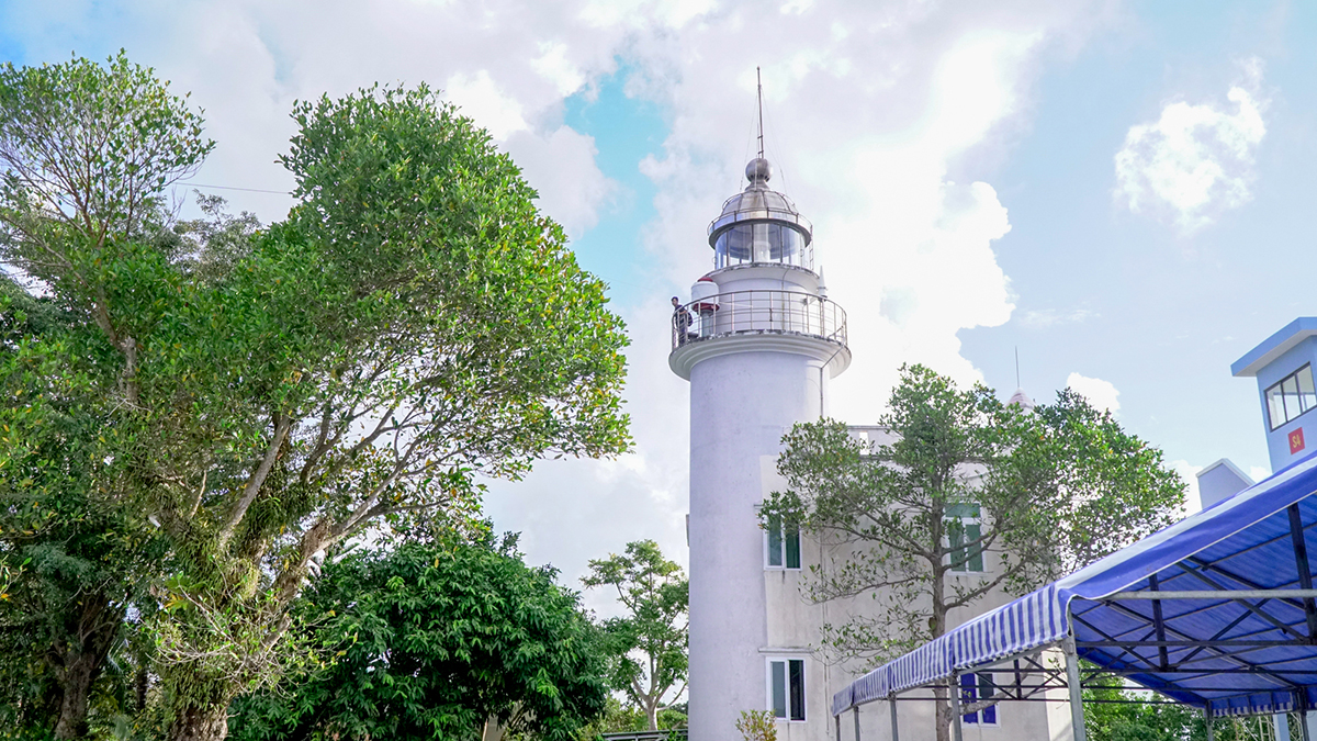 Ngọn hải đăng trên đảo Thổ Chu.