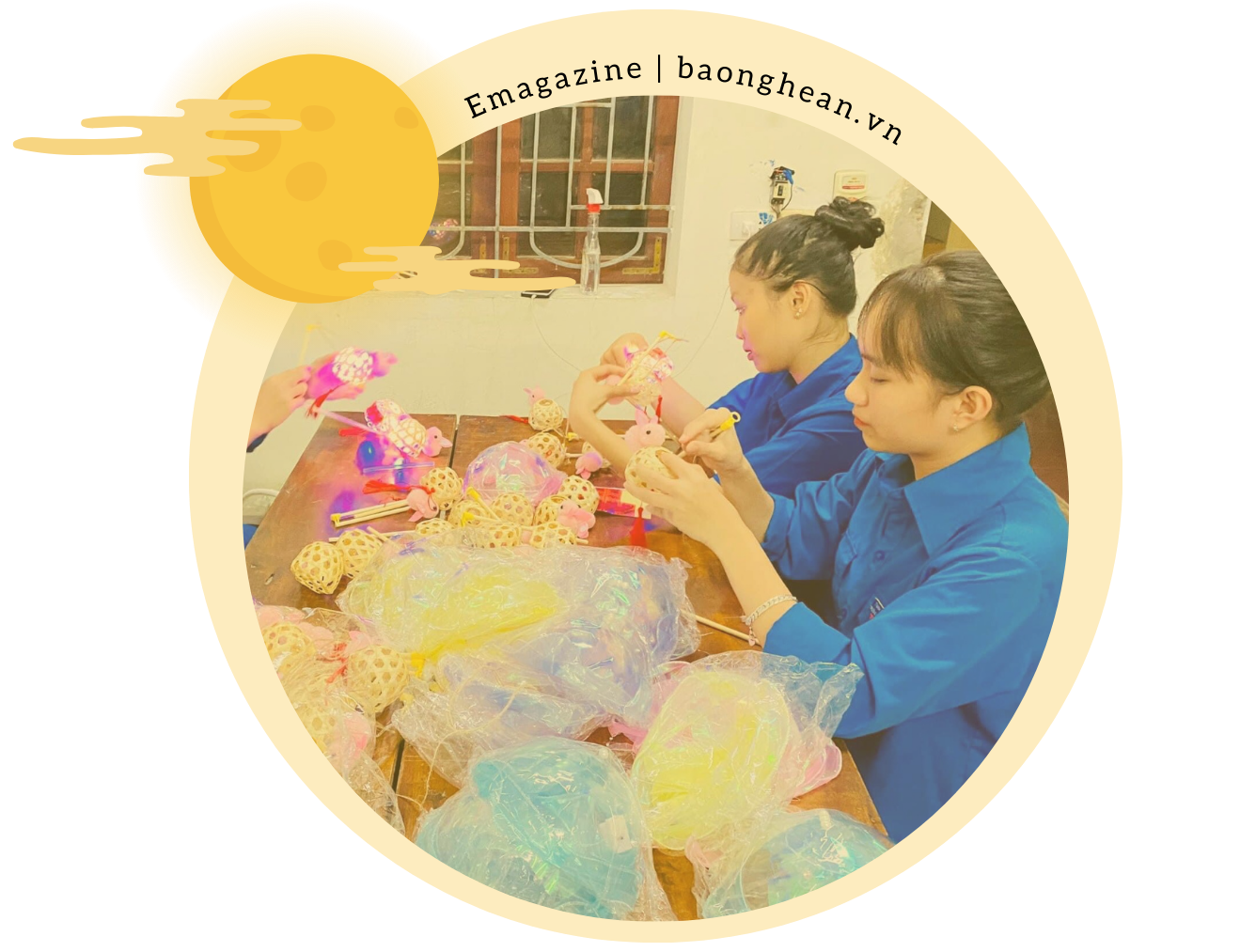 Đoàn viên, thanh niên huyện Hưng Nguyên sáng tạo những món đồ chơi Trung thu ý nghĩa để bán hàng gây quỹ 