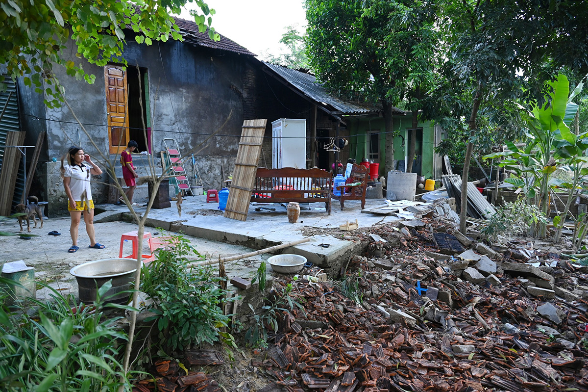Một ngôi nhà của người dân xã Châu Tiến (Quỳ Châu) sau trận lũ.