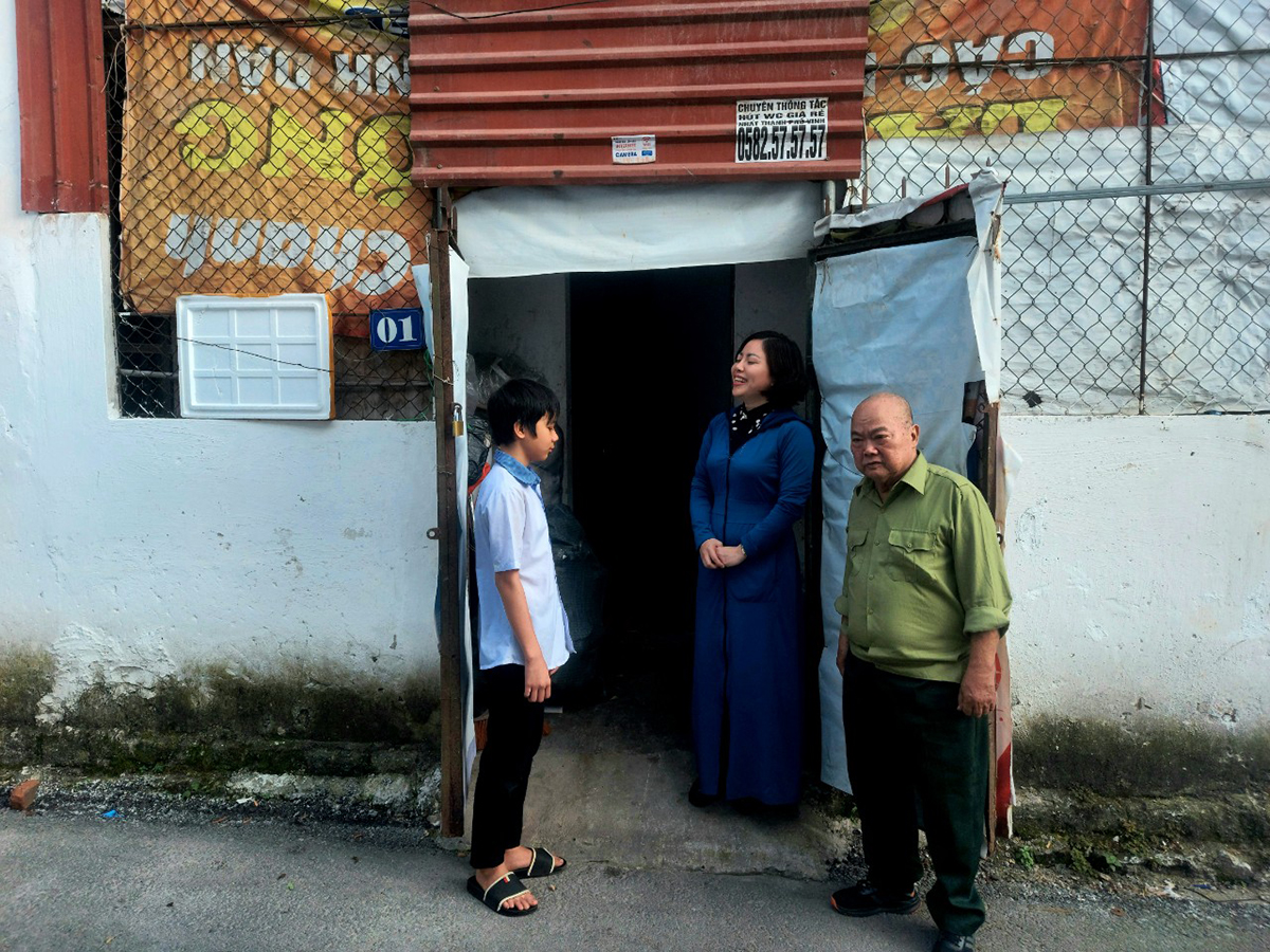 Gia đình chị Hoàng Thị Hồng hiện là hộ nghèo duy nhất của phường Hồng Sơn.