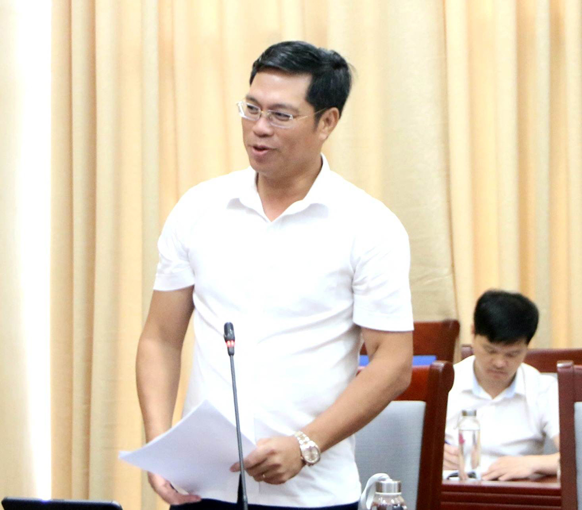Bí thư Huyện ủy Đô Lương Bùi Duy Đông phát biểu tại cuộc họp ngày 20/6/2023.