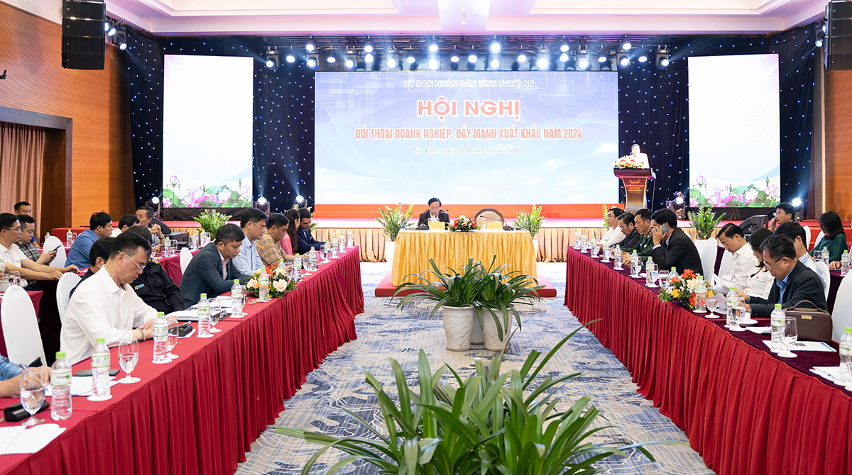 Hội nghị đối thoại doanh nghiệp, đẩy mạnh xuất khẩu năm 2024 diễn ra vào ngày 6/3/2024. Ảnh: Thu Huyền
